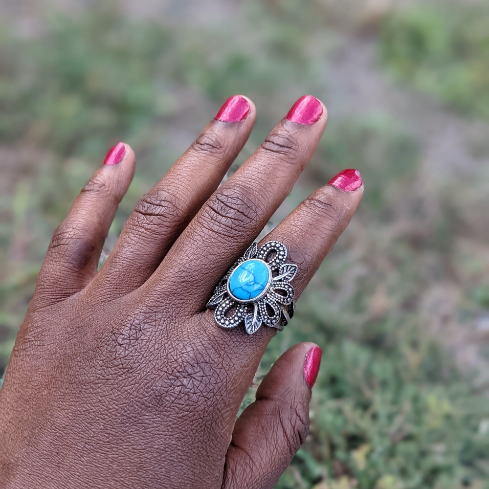3 for $30 NWOT Ring - Leaf Turquoise